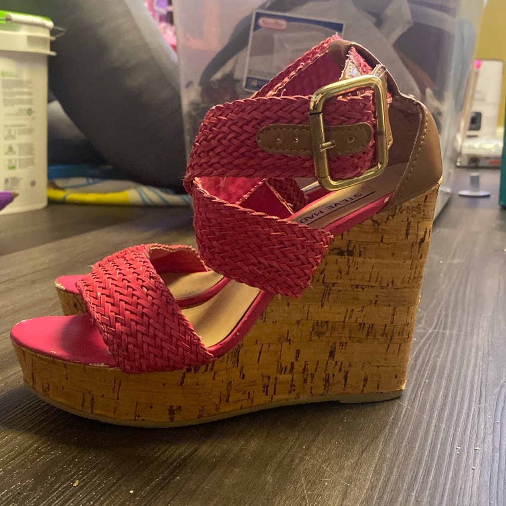 6 1/2 Steve Madden pink woven wedges with gold accents used